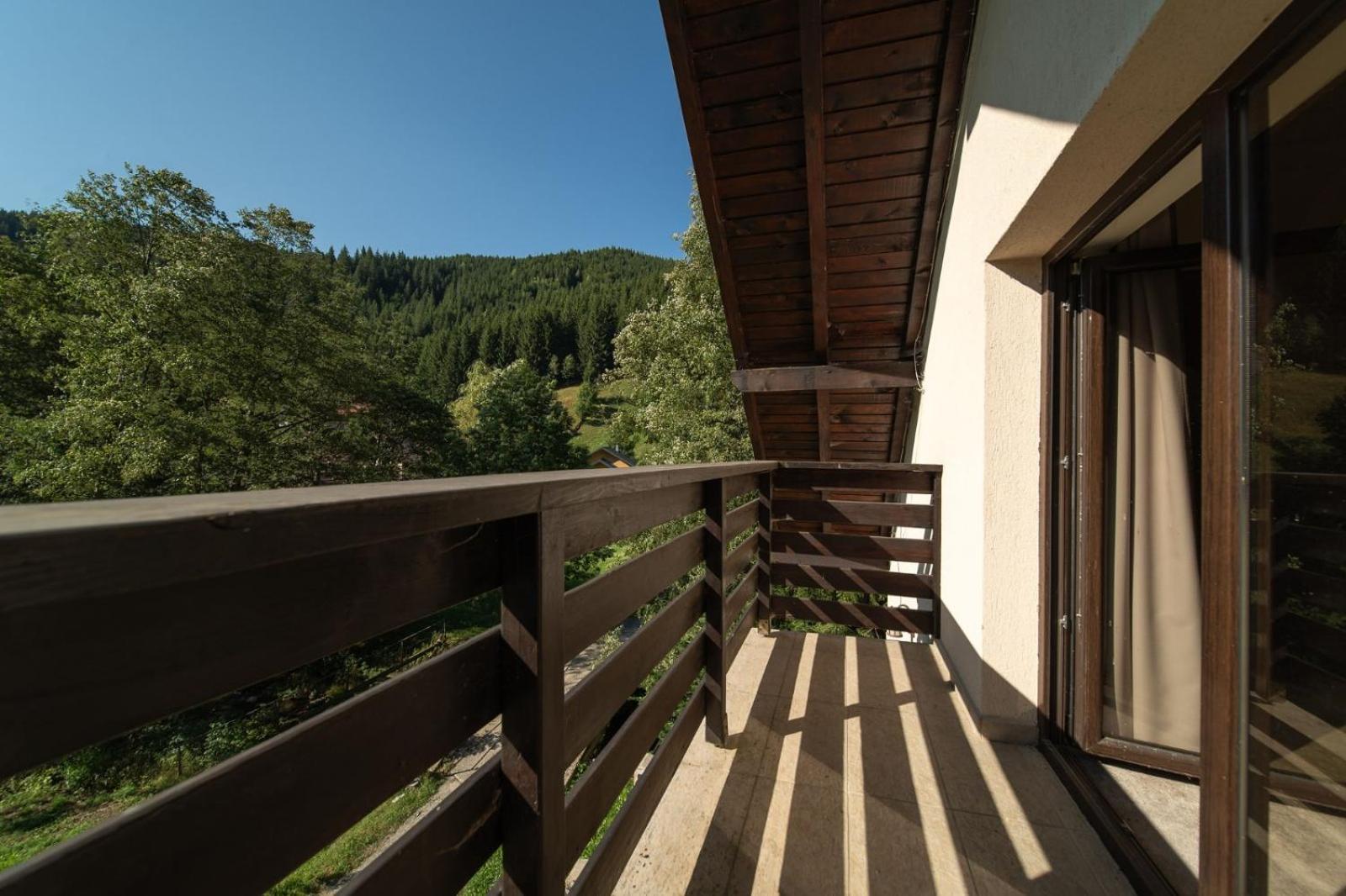 Vila Green & White Moeciu De Sus Exterior photo
